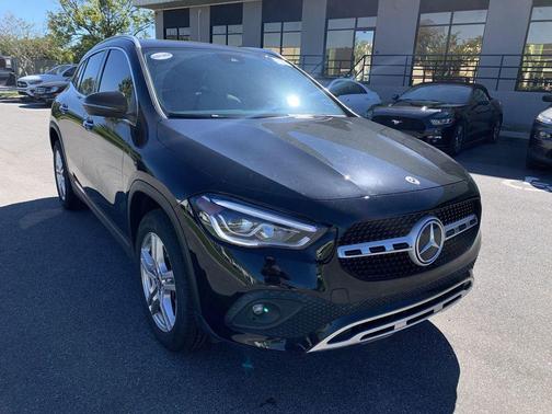 2022 Mercedes-Benz GLA 250 Base 4MATIC