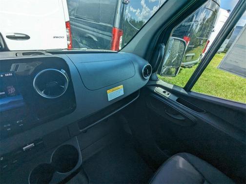 2025 Mercedes-Benz Sprinter 2500 Standard Roof