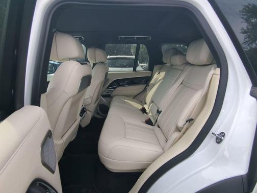 2025 Land Rover Range Rover P530 Autobiography