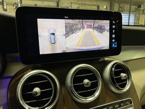 2021 Mercedes-Benz GLC 300 Base 4MATIC