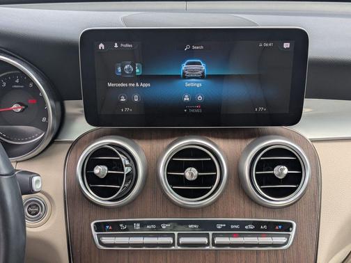 2021 Mercedes-Benz GLC 300 Base 4MATIC