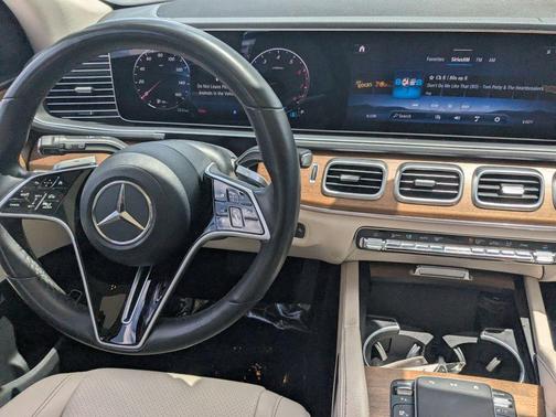 Polar White 2024 Mercedes-Benz GLS 450 4MATIC