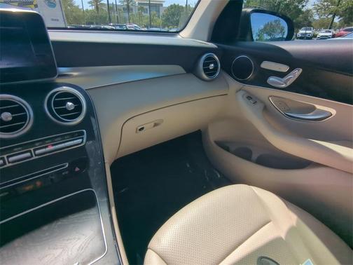 2016 Mercedes-Benz GLC-Class GLC 300