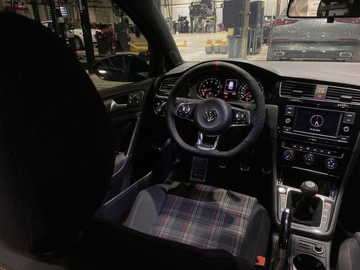 2019 Volkswagen Golf GTI 2.0T Rabbit Edition