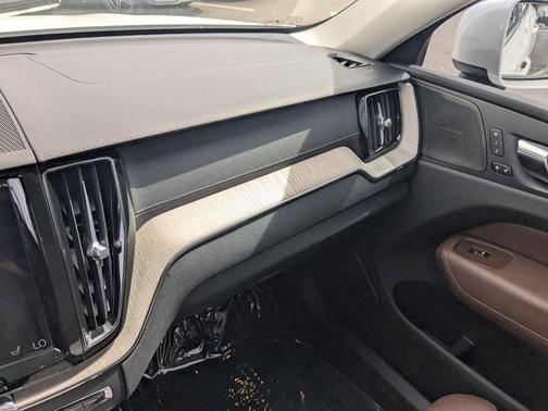 2020 Volvo XC60 T5 Inscription