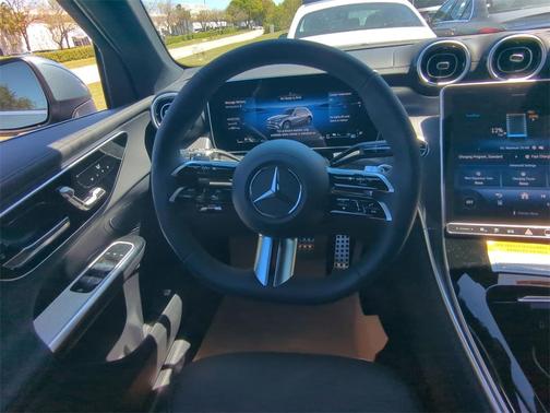2025 Mercedes-Benz GLC 350e Base 4MATIC