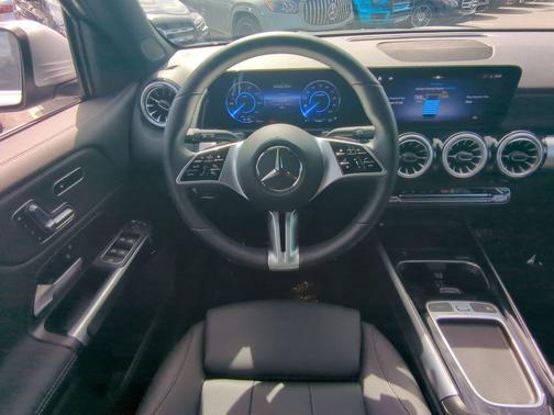 2024 Mercedes-Benz EQB 300 Base 4MATIC