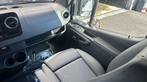 2024 Mercedes-Benz Sprinter 2500 144 WB