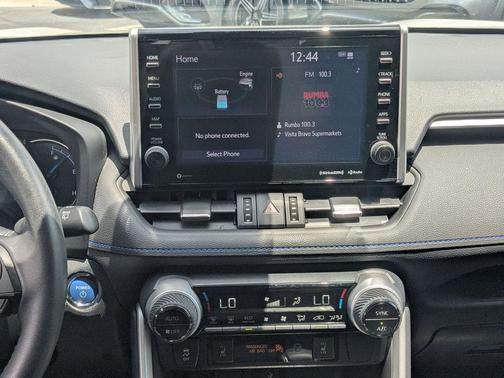 Blizzard Pearl / Midnight Black Metallic 2022 Toyota RAV4 Hybrid XSE