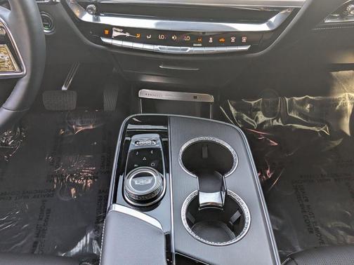 2024 Cadillac LYRIQ Sport