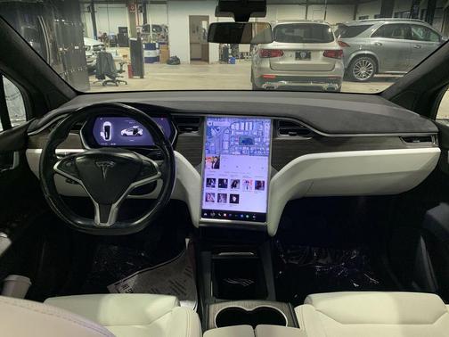 2016 Tesla Model X 75D