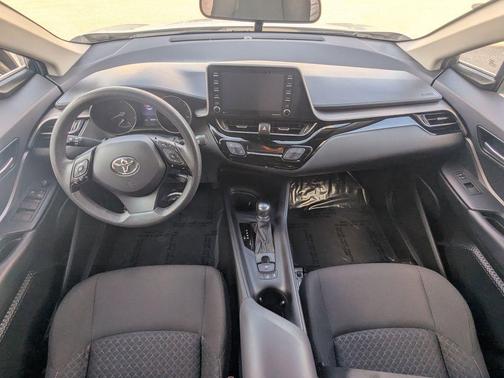 2021 Toyota C-HR LE