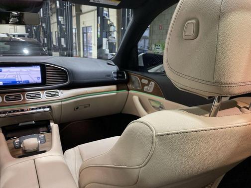 2025 Mercedes-Benz GLE 450e 4MATIC