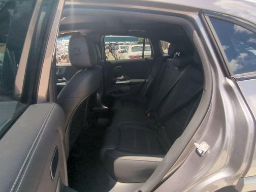 2025 Mercedes-Benz GLA 250 Base 4MATIC