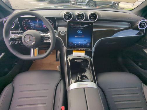 2025 Mercedes-Benz GLC 300 Base