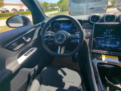 2025 Mercedes-Benz GLC 350e Base 4MATIC