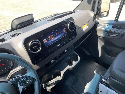 2026 Mercedes-Benz Sprinter 2500 144 WB