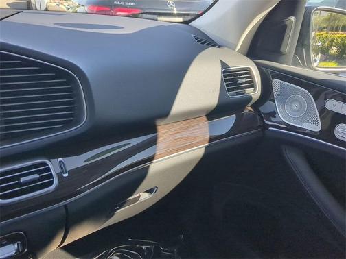 2025 Mercedes-Benz GLE 450e Base 4MATIC