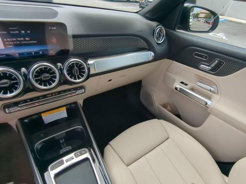 2025 Mercedes-Benz GLB 250 Base
