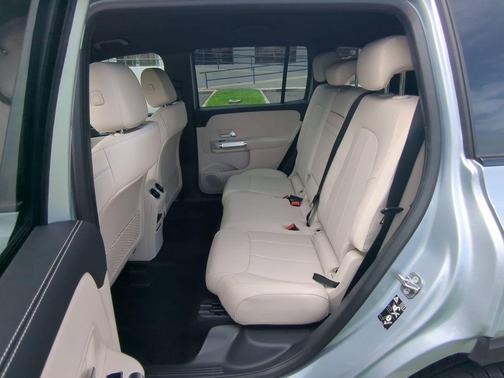 2025 Mercedes-Benz GLB 250 Base