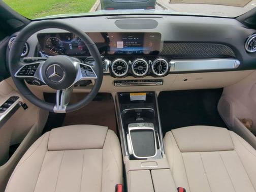 2025 Mercedes-Benz GLB 250 Base