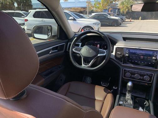 2021 Volkswagen Atlas 3.6 V6 SEL R-Line