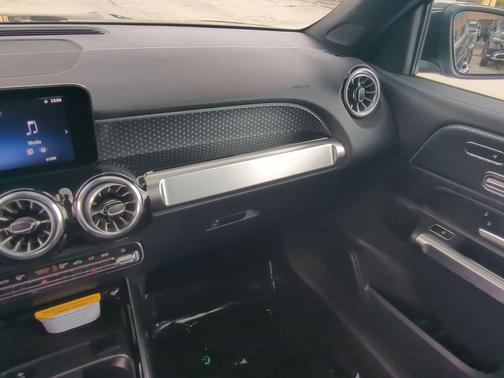 2025 Mercedes-Benz GLB 250 Base