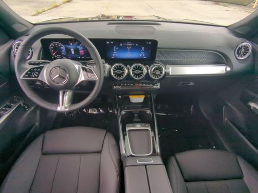 2025 Mercedes-Benz GLB 250 Base