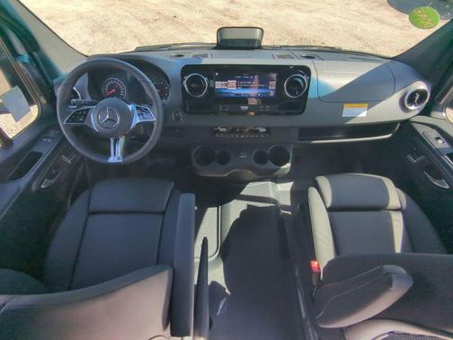 2025 Mercedes-Benz Sprinter 2500 144 WB Standard Roof Passenger