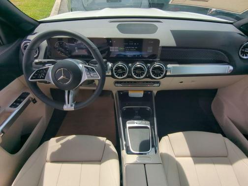 2025 Mercedes-Benz GLB 250 Base