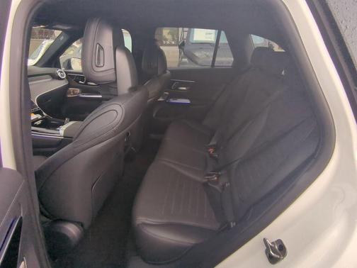 2025 Mercedes-Benz GLC 350e Base 4MATIC