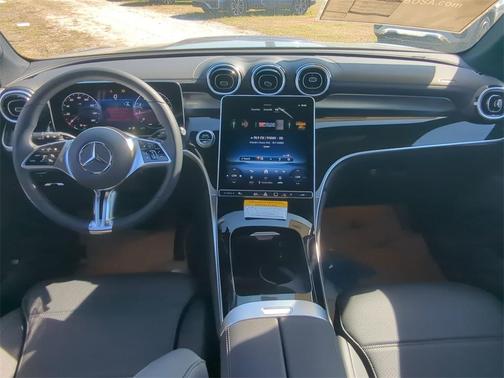 2025 Mercedes-Benz GLC 300 Base 4MATIC