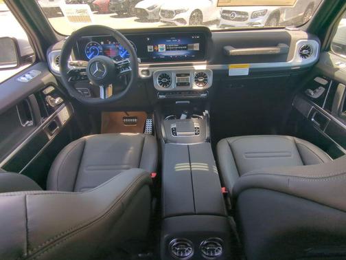 2025 Mercedes-Benz G-Class Base
