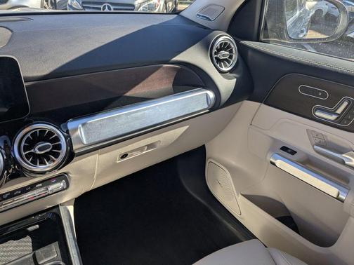 2021 Mercedes-Benz GLB 250 Base 4MATIC