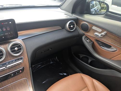 2022 Mercedes-Benz GLC 300 4MATIC Coupe