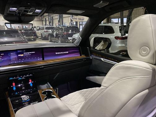 2025 Cadillac Escalade Sport Platinum