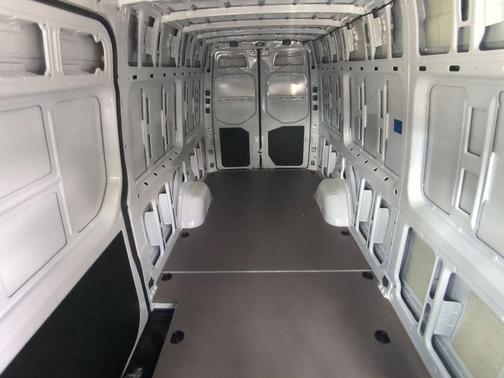 2025 Mercedes-Benz Sprinter 2500 High Roof