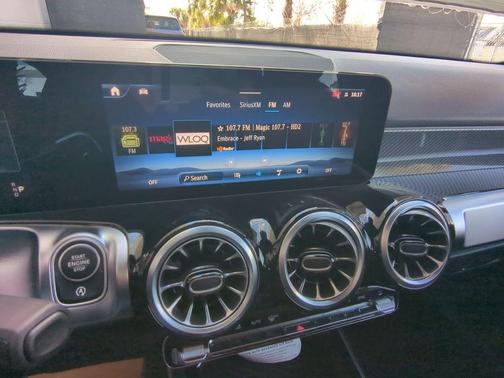 2025 Mercedes-Benz AMG GLB 35 Base