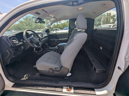 Super White 2018 Toyota Tacoma SR