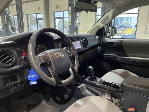 Super White 2018 Toyota Tacoma SR