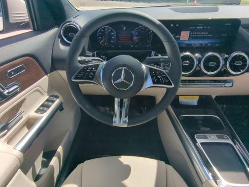 2026 Mercedes-Benz GLA 250 Base 4MATIC