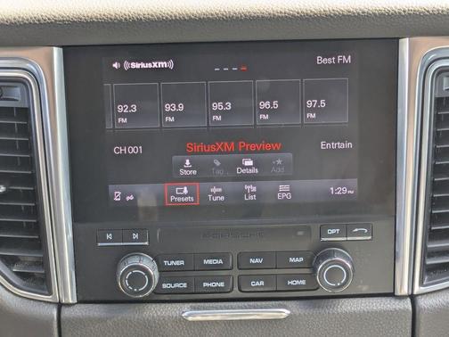 2018 Porsche Macan Base (PDK)