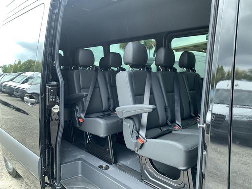 2025 Mercedes-Benz Sprinter 2500 High Roof