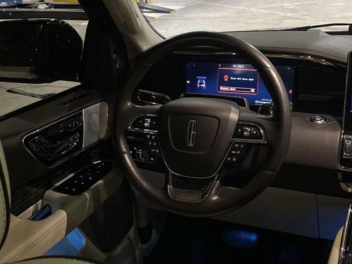 2023 Lincoln Navigator L Black Label