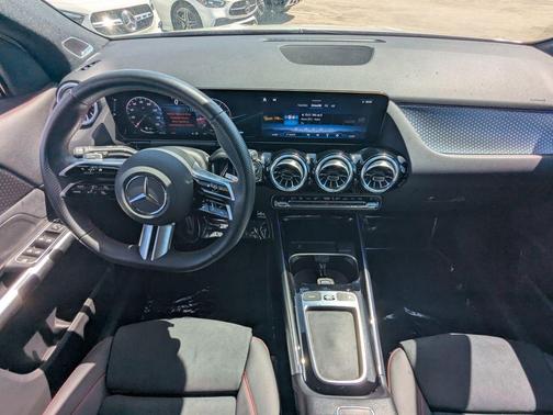 2025 Mercedes-Benz GLA 250 Base