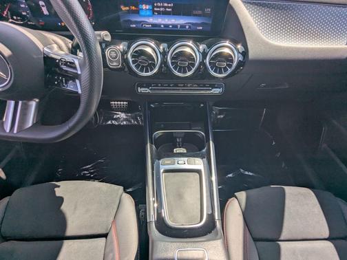 2025 Mercedes-Benz GLA 250 Base