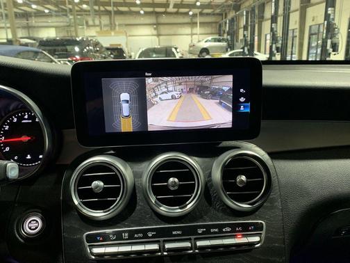 2021 Mercedes-Benz GLC 300 Base 4MATIC
