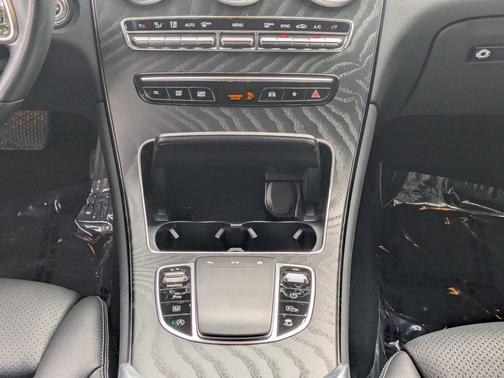Graphite Gray Metallic 2022 Mercedes-Benz GLC 300 Base