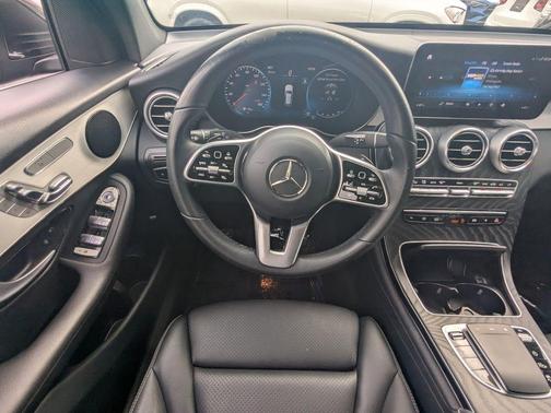 Graphite Gray Metallic 2022 Mercedes-Benz GLC 300 Base