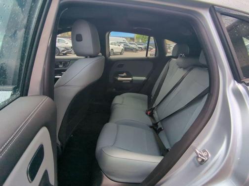 2025 Mercedes-Benz AMG GLA 35 Base